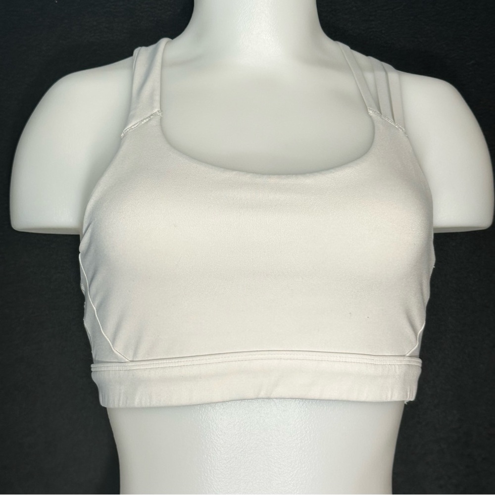 Women's M White Strappy Racerback Medium Impact Sport Bra - Athleta